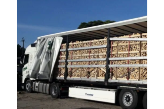 Brennholz LKW Ladung